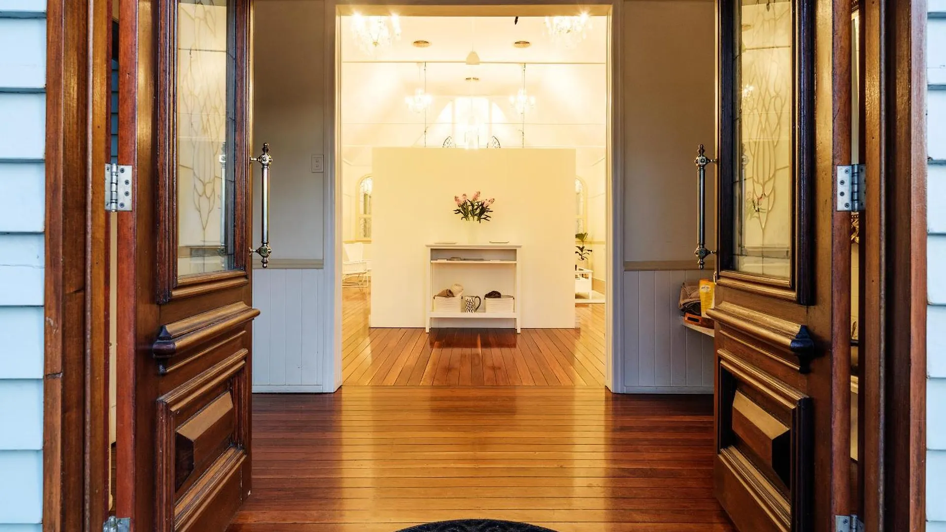 Little White Chapel Maleny Apartment Australia