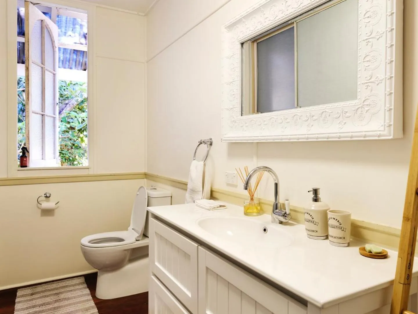 Little White Chapel Maleny Apartment